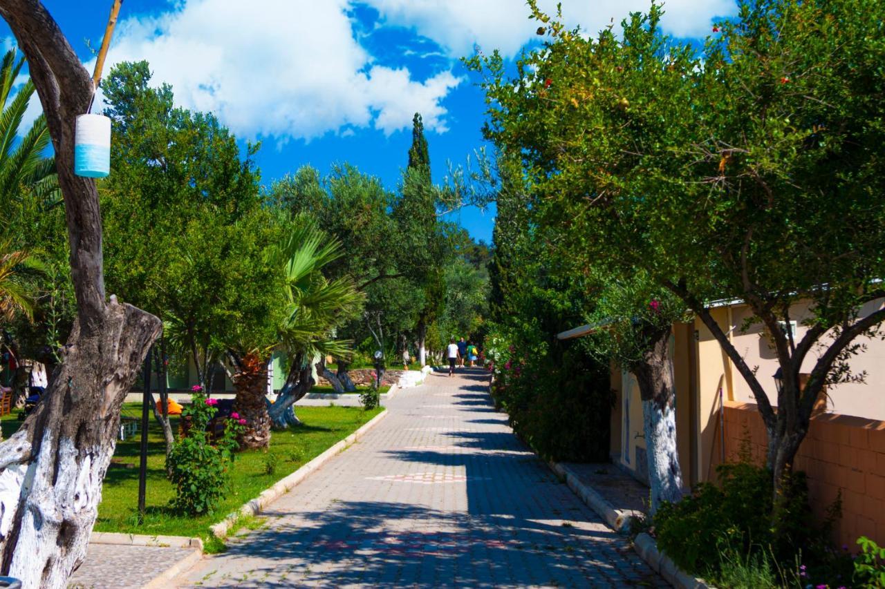 Kayalar Blue Beach Hotel Sazlı エクステリア 写真