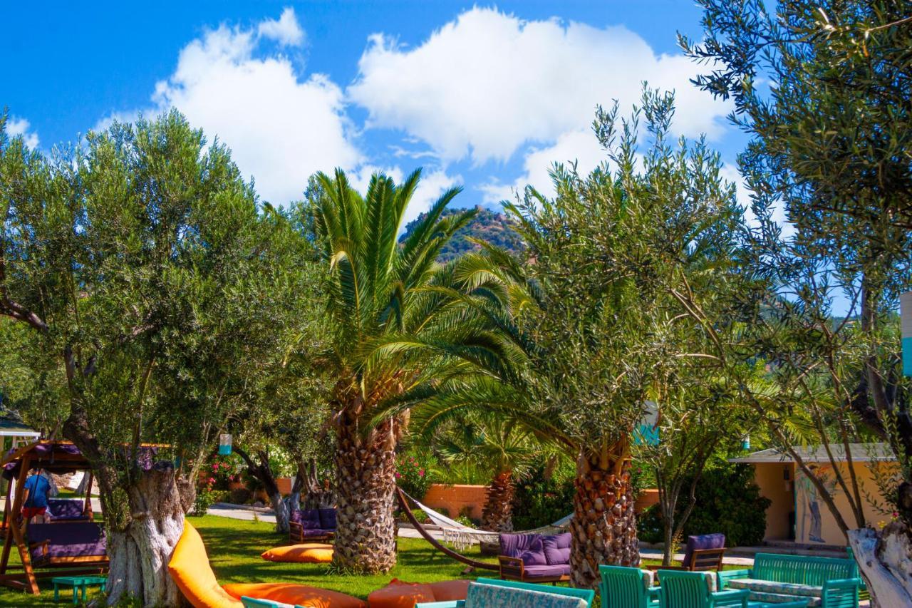 Kayalar Blue Beach Hotel Sazlı エクステリア 写真