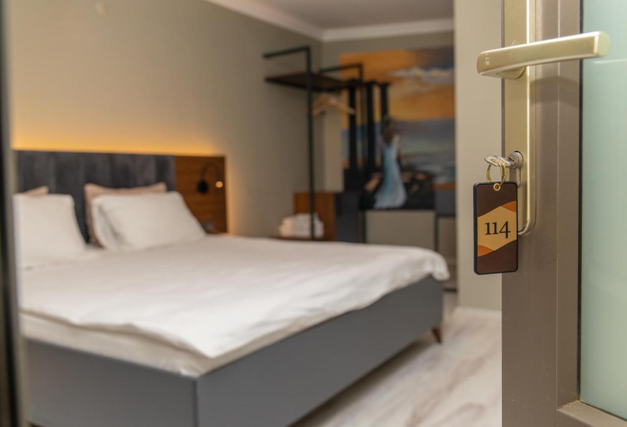 Kayalar Blue Beach Hotel Sazlı エクステリア 写真