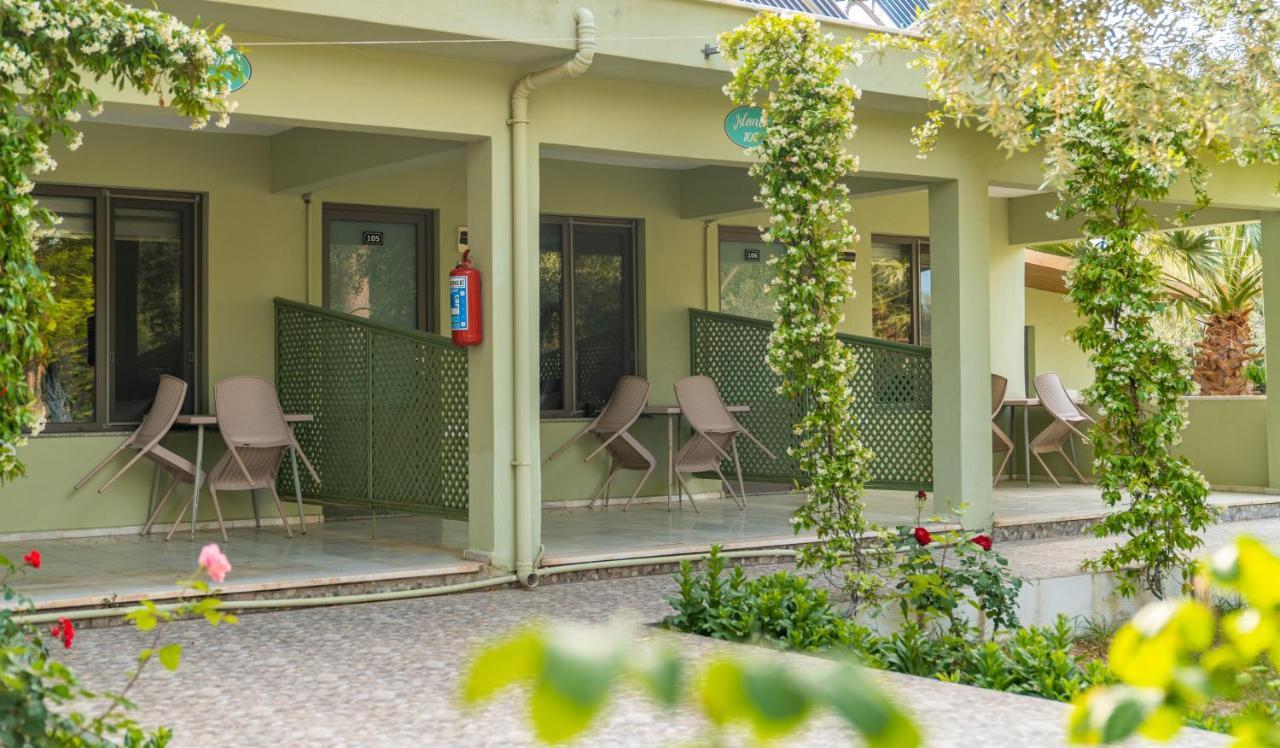 Kayalar Blue Beach Hotel Sazlı エクステリア 写真
