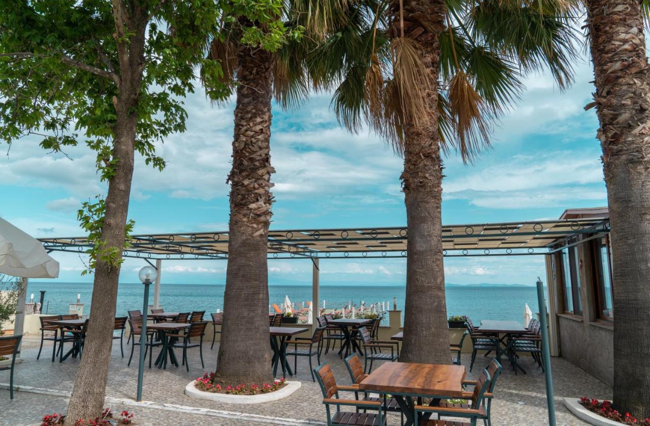 Kayalar Blue Beach Hotel Sazlı エクステリア 写真