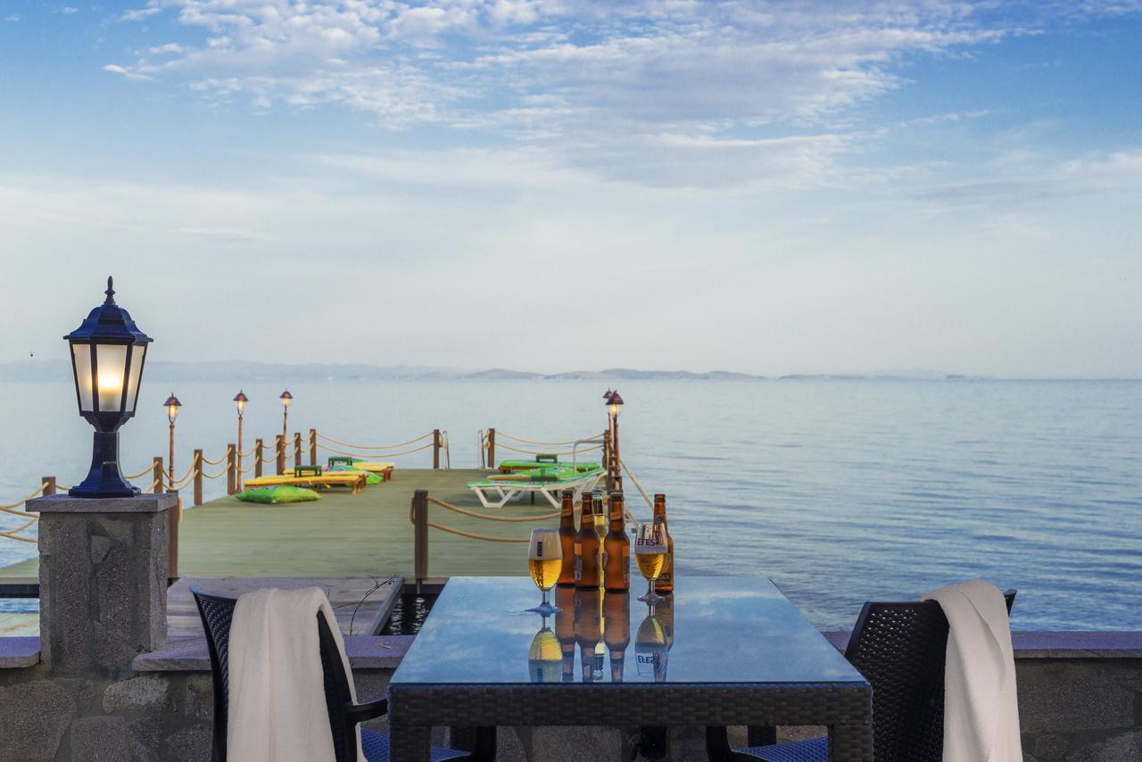 Kayalar Blue Beach Hotel Sazlı エクステリア 写真